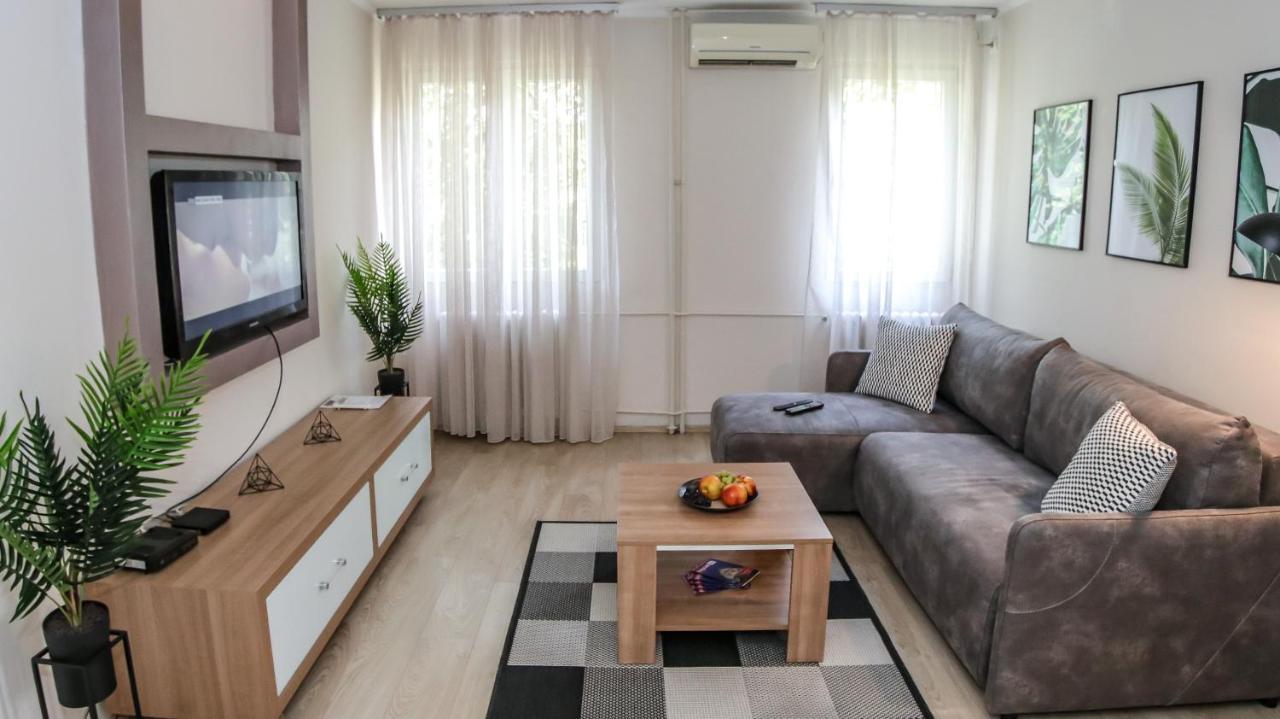 Delta City New Belgrade Apartment Free Public Parking Exterior photo